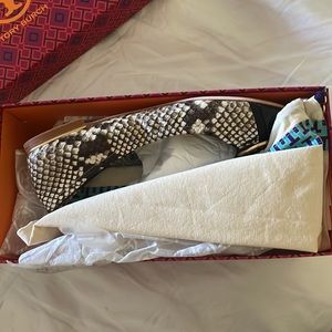 NWT and box Tory Burch Minnie Cap Toe Ballet Flat Snake Printed Nappa Leather